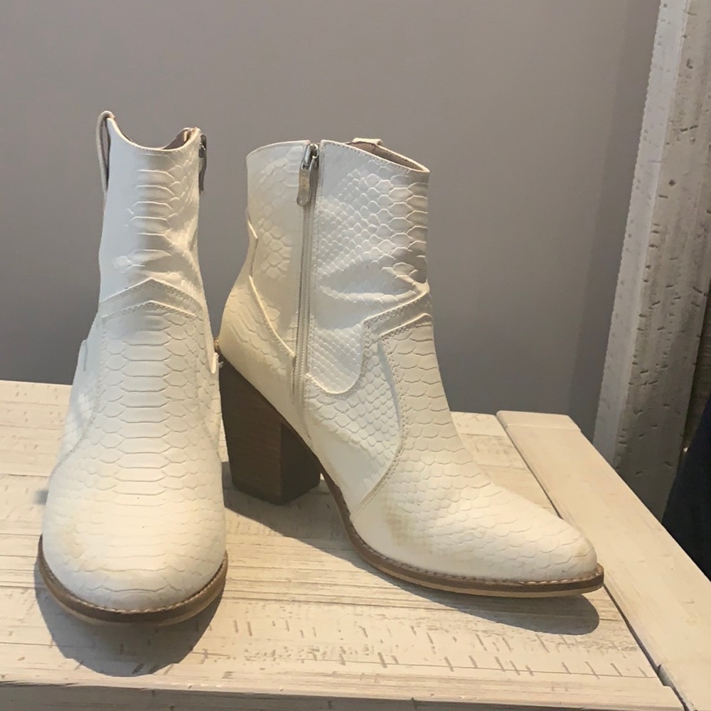 White ankle cowboy bootie